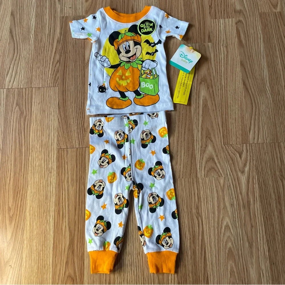 NWT MICKEY MOUSE HALLOWEEN BABY PAJAMAS SIZE 9 MONTHS CUTE DISNEY - Picture 1 of 4